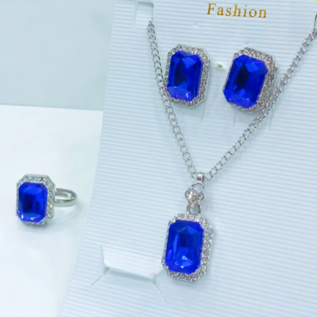 BLUE DIAMOND NECKLACE SET WITH ADJUSTABLE RING