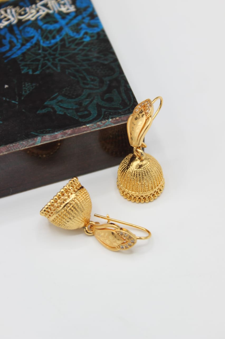 Gorgeous Unique Design Gold Plated Earrings For Girls/women