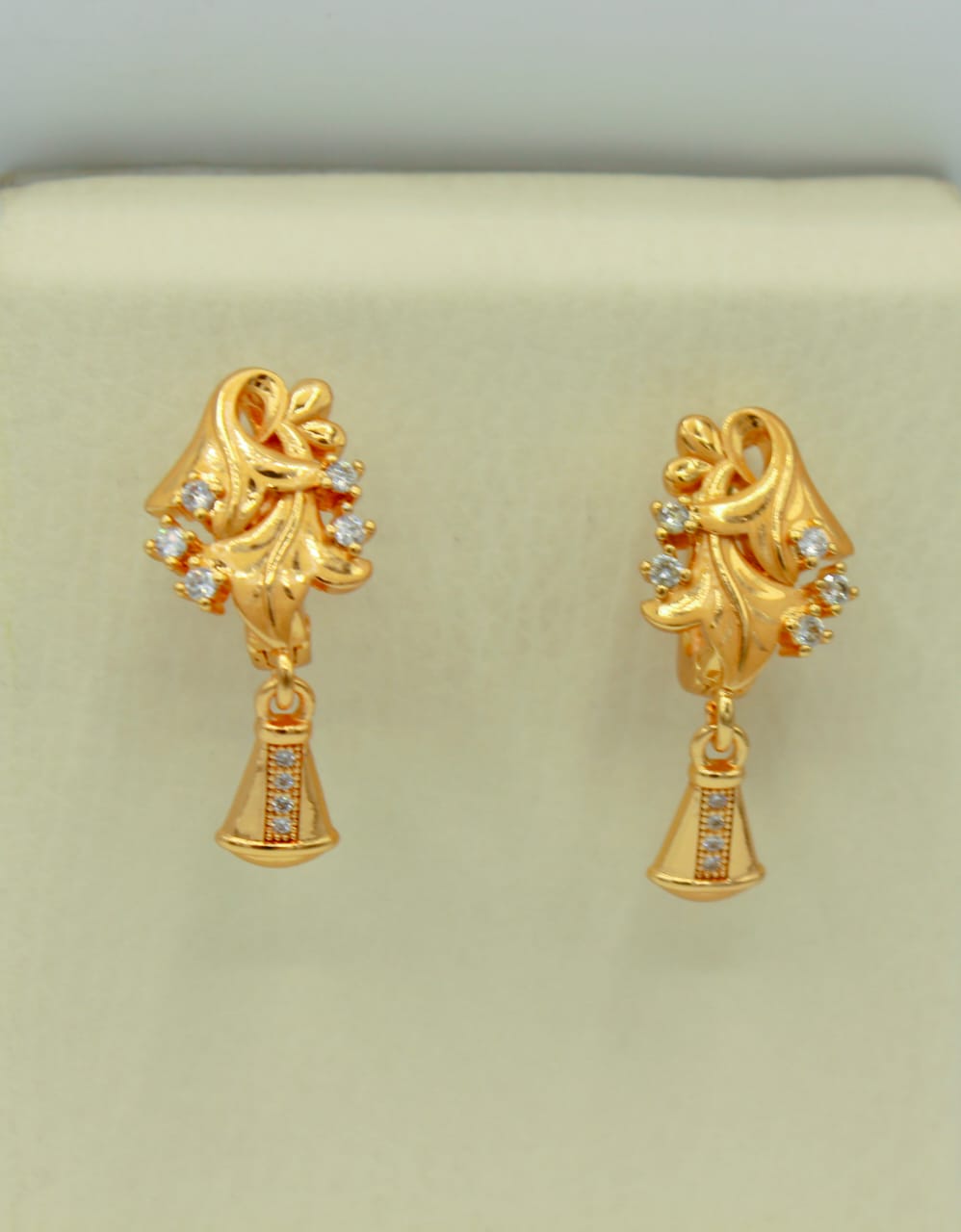 Gorgeous Unique Design Gold Plated Earrings For Girls/women