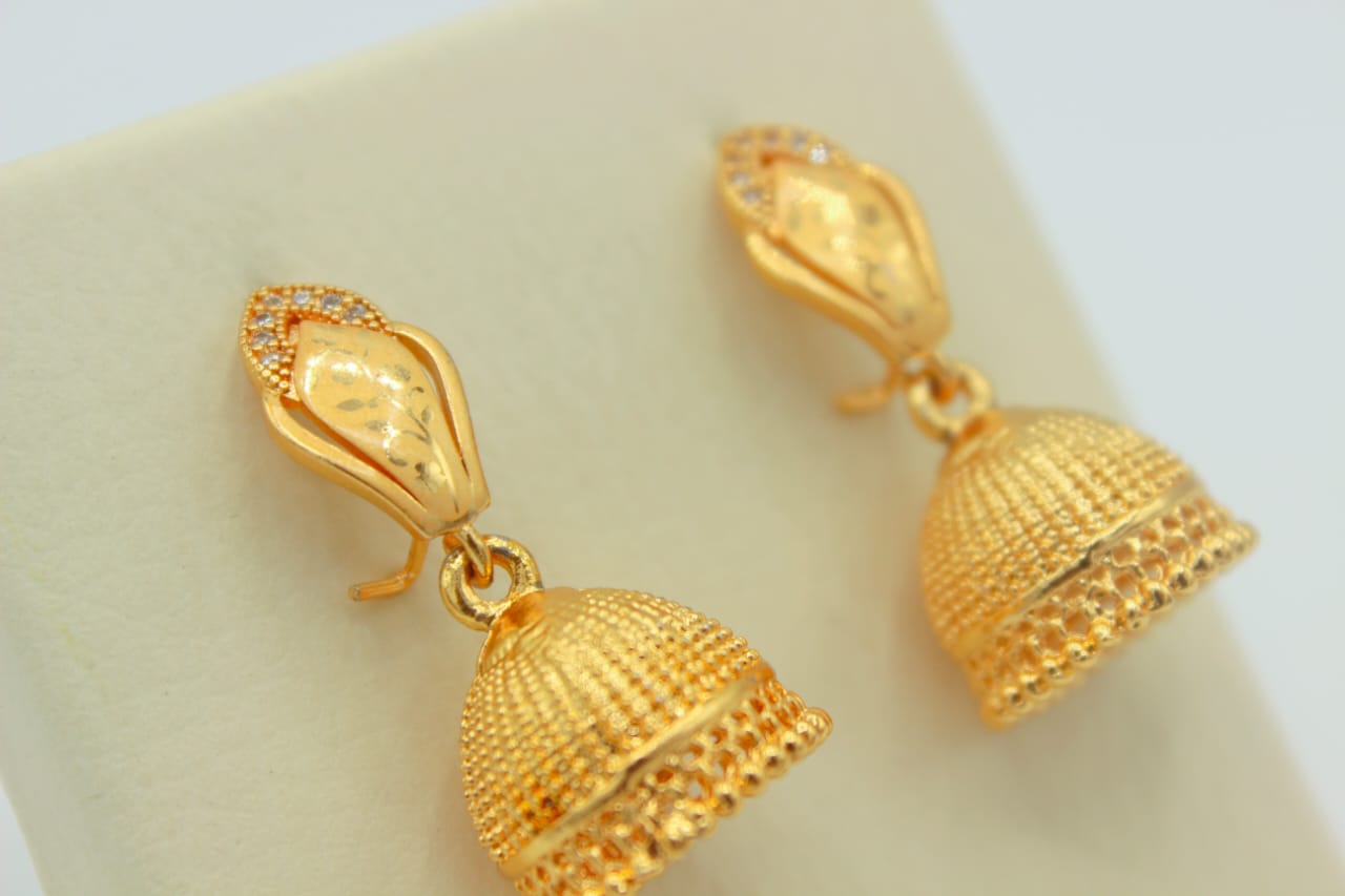 Gorgeous Unique Design Gold Plated Earrings For Girls/women